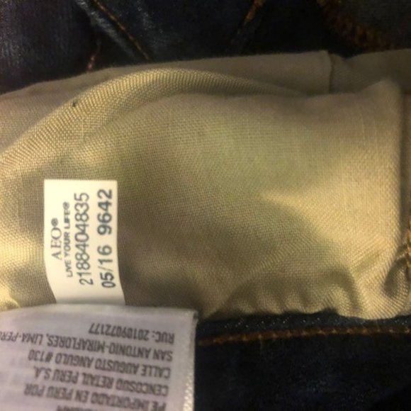 American Eagle SKINNY Kick WOMEN'S Short Jeans - Picture 5 of 12